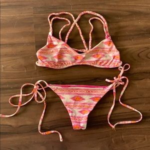 Frankies Bikini Set